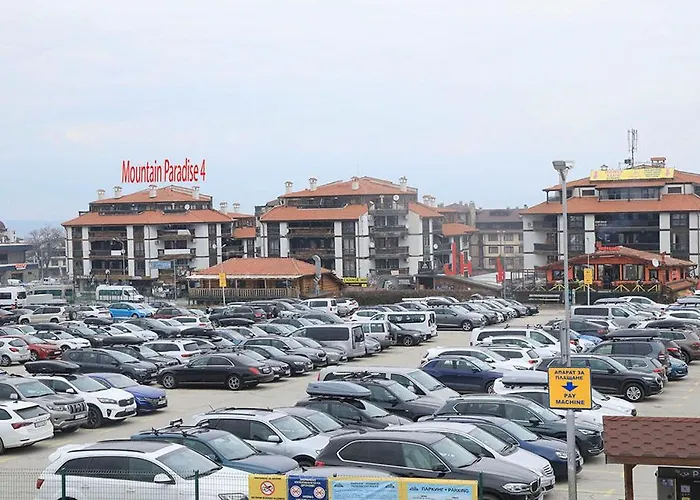 Great Location Near Lift *