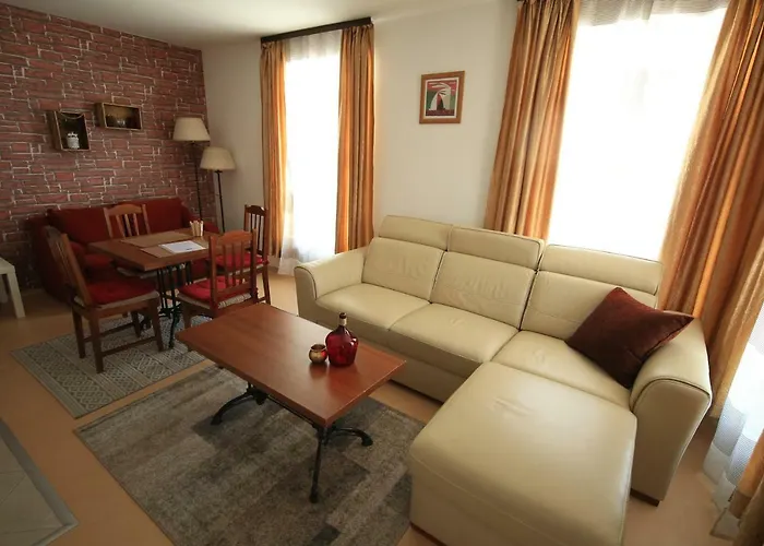 Great Location Near Lift Lejlighed